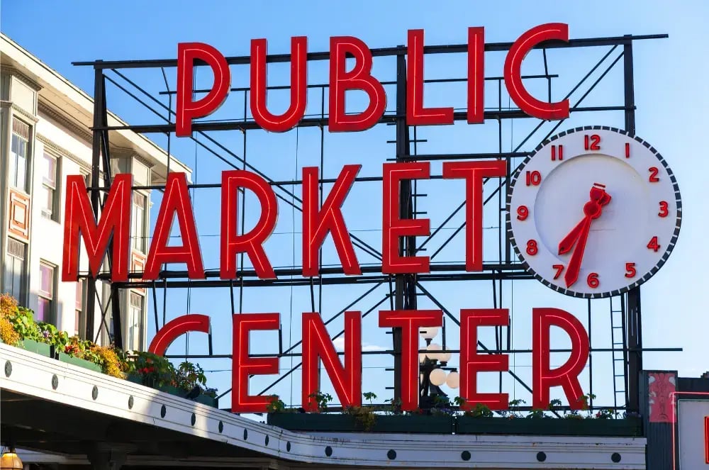 Public Marekt Center Sign